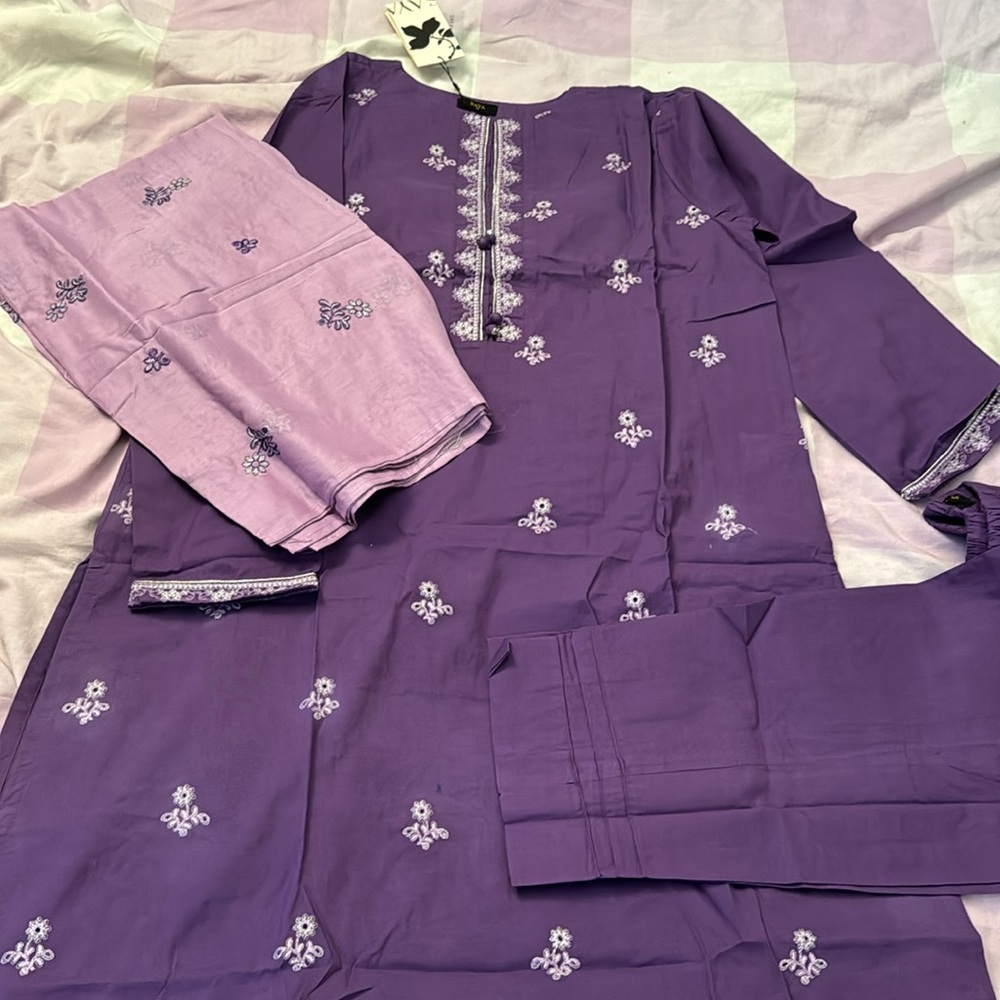 Shalwar kameez for eid brand new ..Saya